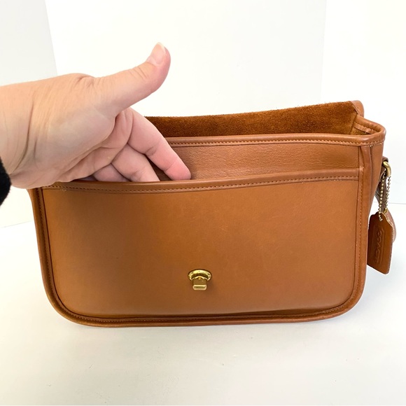 Vintage Coach City Bag British Tan Leather Shoulder Bag #9790 Made in USA 1996 - Picture 12 of 17